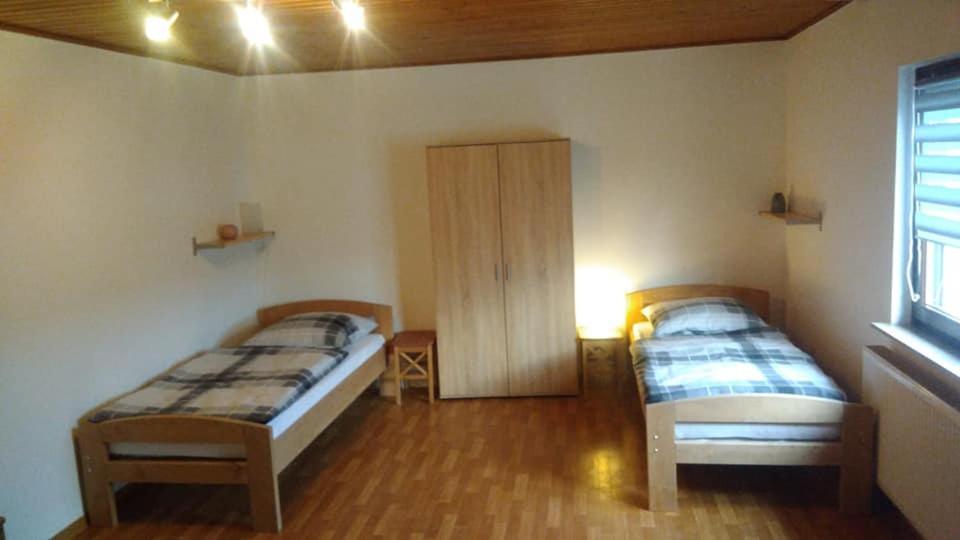 Klein und Fein-Monteurzimmer Pohlheim Exterior foto