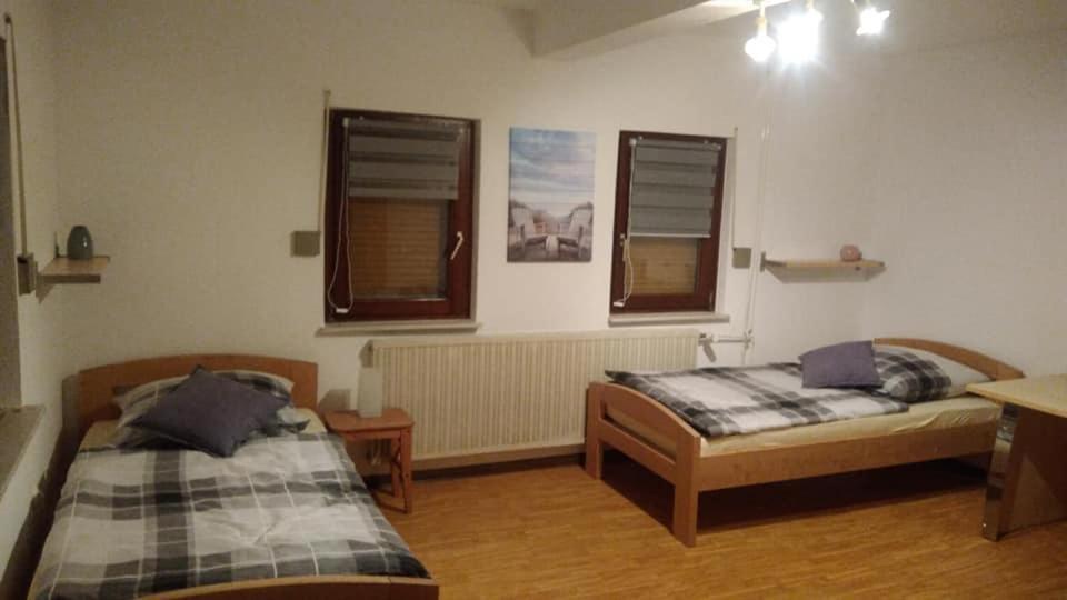 Klein und Fein-Monteurzimmer Pohlheim Exterior foto